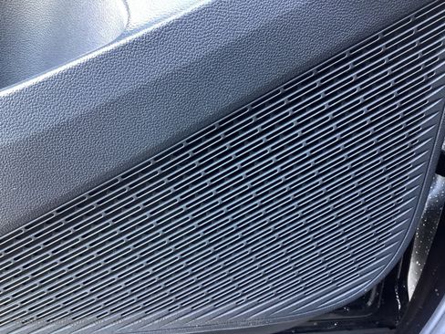 New 2026 Volkswagen Atlas Cross Sport SE image 26