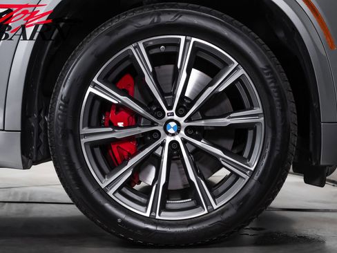 Used 2026 BMW X5 M60i AWD/4WD image 18