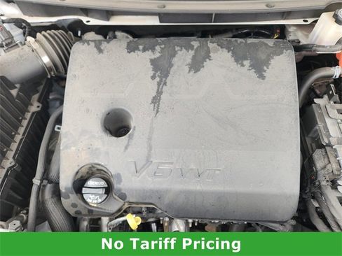 Used 2022 Buick Enclave Essence w/ Sport Touring Edition image 29