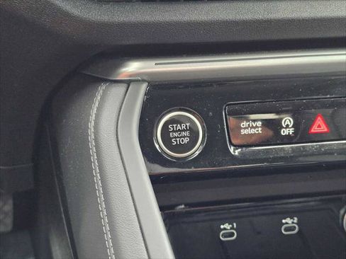 Certified 2025 Audi Q5 Premium w/ Premium Plus AWD/4WD image 45