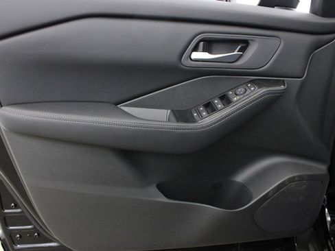 New 2026 Nissan Rogue SV image 15