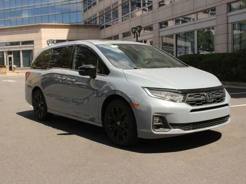 Used 2025 Honda Odyssey Sport-L image 1
