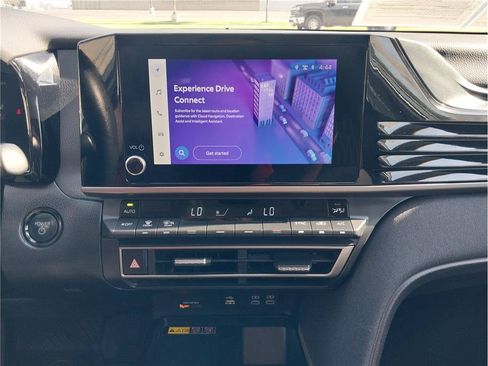 Used 2025 Toyota Camry LE FWD image 16