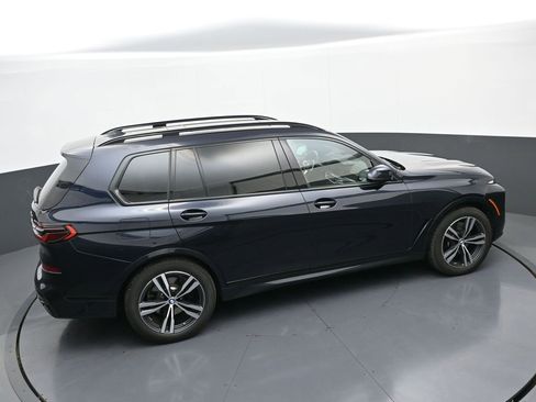 Used 2025 BMW X7 xDrive40i w/ M Sport Package image 38