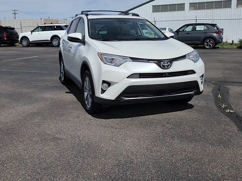 Used 2018 Toyota RAV4 Limited w/ Advanced Technology Package AWD/4WD image 4