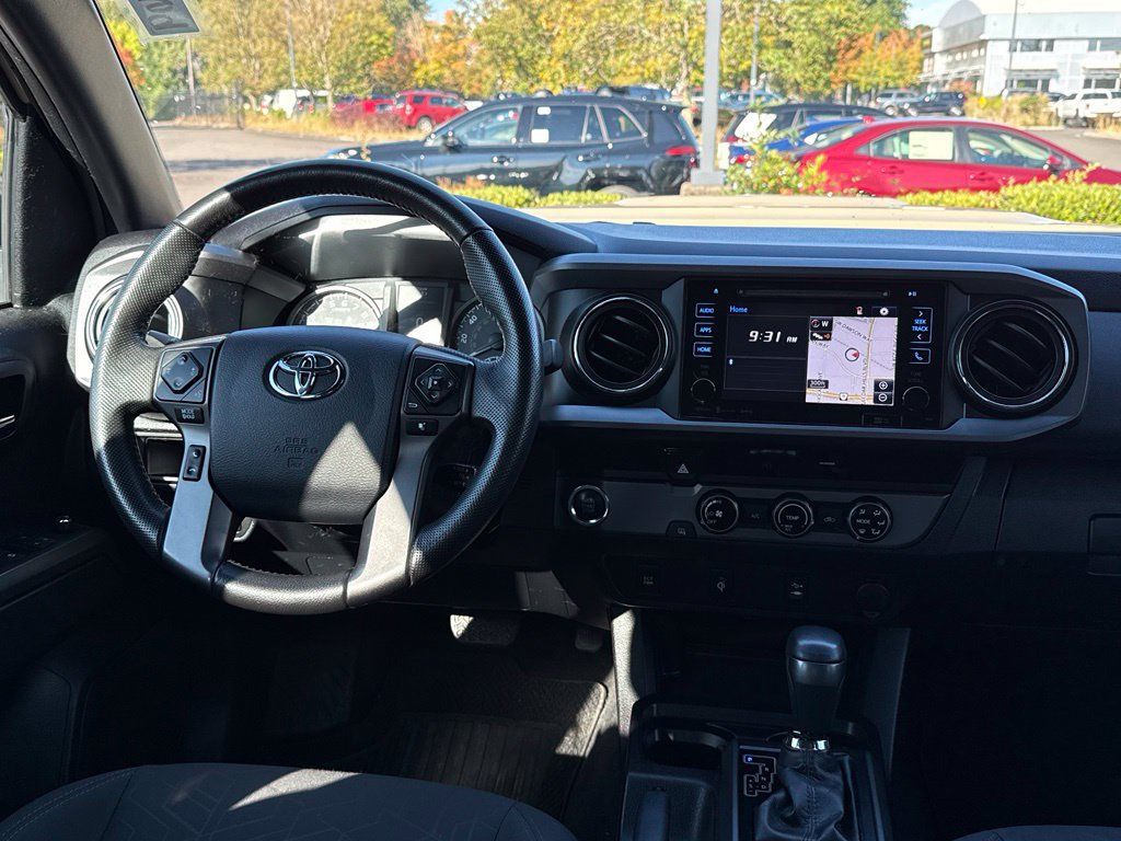 Used 2016 Toyota Tacoma TRD Sport w/ Towing Package RWD image 27