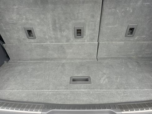 Used 2019 Lincoln Navigator Reserve image 16