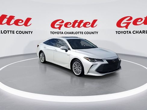 Certified 2020 Toyota Avalon Limited image 2