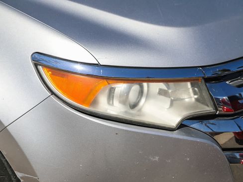 Used 2011 Ford Edge SEL w/ 202A Rapid Spec Order Code FWD image 15