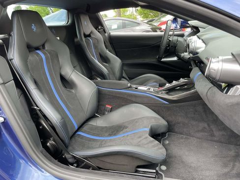 Used 2022 Ferrari 812 GTS RWD image 18