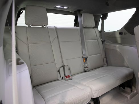 Used 2026 Cadillac Escalade Platinum Sport w/ LPO, ONYX Package AWD/4WD image 15