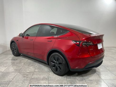 Used 2025 Tesla Model Y Long Range image 4