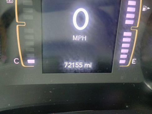 Used 2020 Jeep Cherokee Latitude Plus FWD image 25