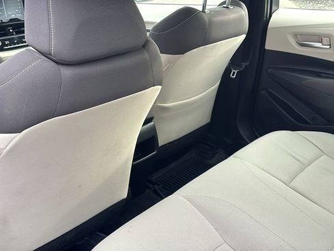 Used 2021 Toyota Corolla LE image 31