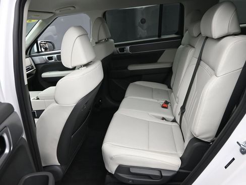 Used 2026 Hyundai Santa Fe SEL image 13