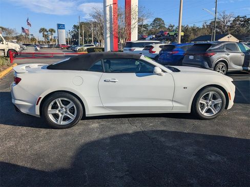 Used 2023 Chevrolet Camaro LT image 3