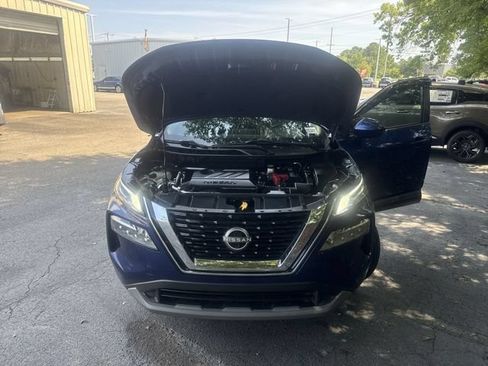 Used 2023 Nissan Rogue SV FWD image 29