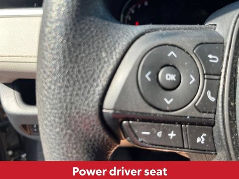 Used 2025 Toyota RAV4 XLE w/ Convenience Package FWD image 16