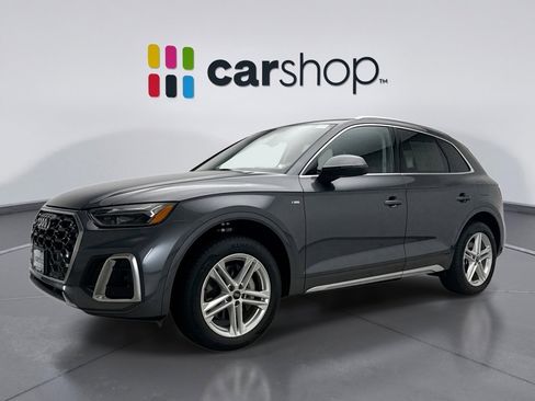 Used 2024 Audi Q5 e Premium w/ Convenience Package image 1