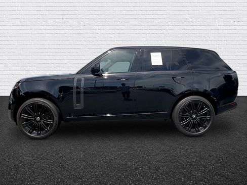 Used 2025 Land Rover Range Rover SE AWD/4WD image 4