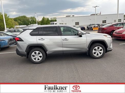 Used 2025 Toyota RAV4 LE AWD/4WD image 6