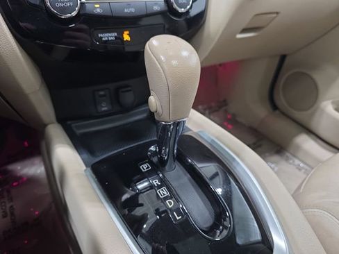 Used 2014 Nissan Rogue SL w/ SL Premium Package AWD/4WD image 24