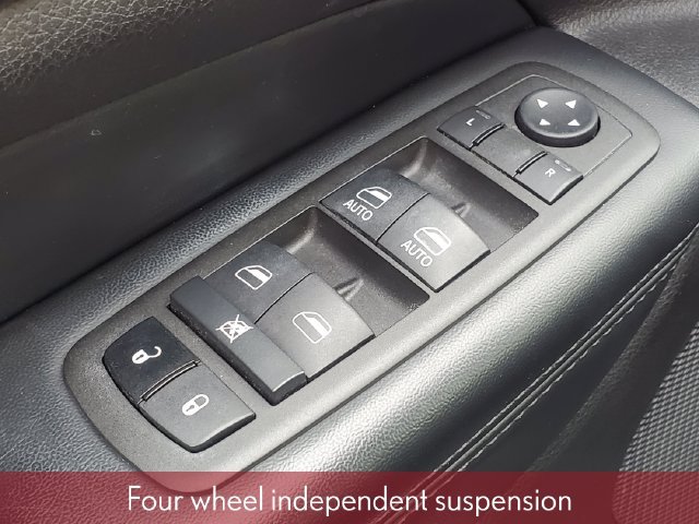 Used 2022 Jeep Grand Cherokee Laredo X AWD/4WD image 29
