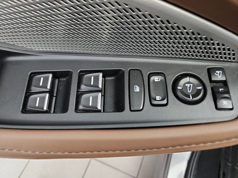 Used 2024 Acura MDX SH-AWD w/ Technology Package image 11