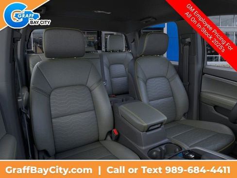 New 2025 Chevrolet Colorado ZR2 image 17