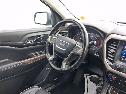 Used 2020 GMC Acadia Denali w/ Denali Ultimate Package AWD/4WD image 22