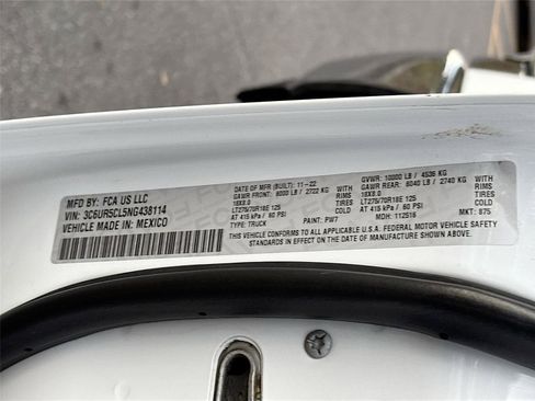 Used 2022 RAM 2500 Tradesman w/ Chrome Appearance Group image 33