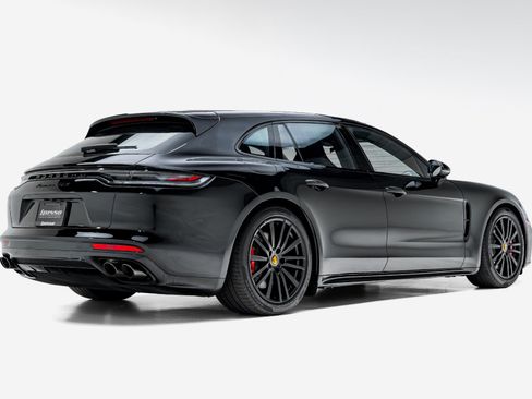 Used 2023 Porsche Panamera GTS AWD/4WD image 2