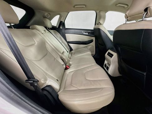 Used 2018 Ford Edge Titanium w/ Technology Package FWD image 31
