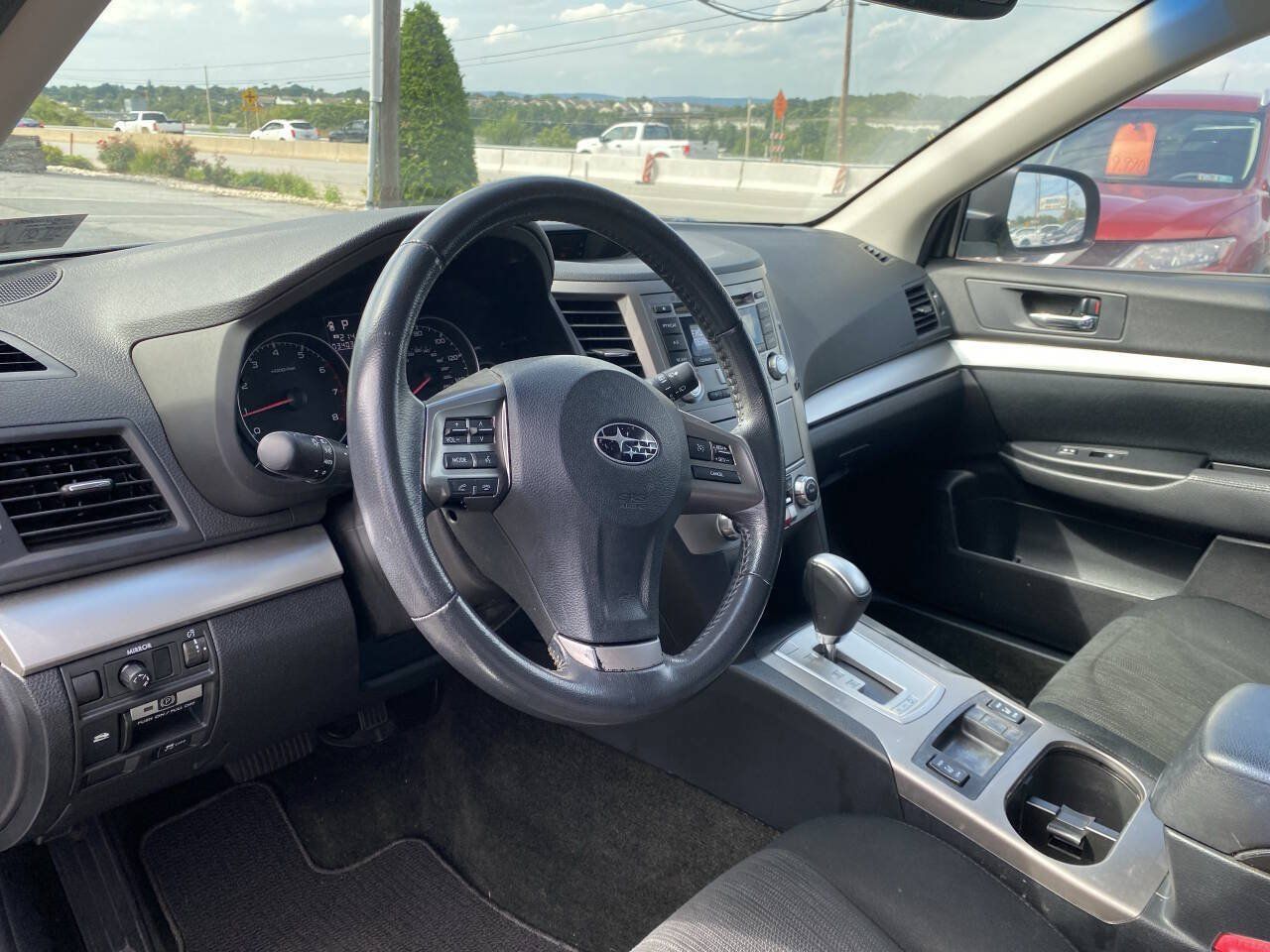 Used 2013 Subaru Outback 2.5i Premium AWD/4WD image 11