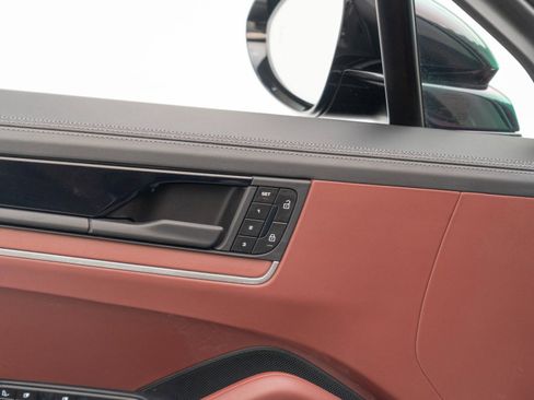 Certified 2026 Porsche Cayenne S AWD/4WD image 21