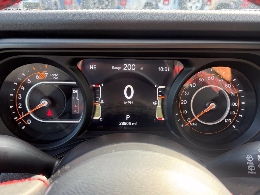 Used 2024 Jeep Wrangler Unlimited Rubicon w/ Convenience Group AWD/4WD image 11