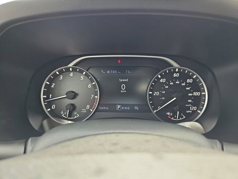 Used 2025 Nissan Frontier SV RWD image 19