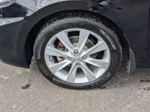 Used 2013 Hyundai Accent SE image 12