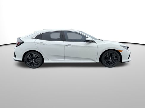 Used 2018 Honda Civic EX-L image 2