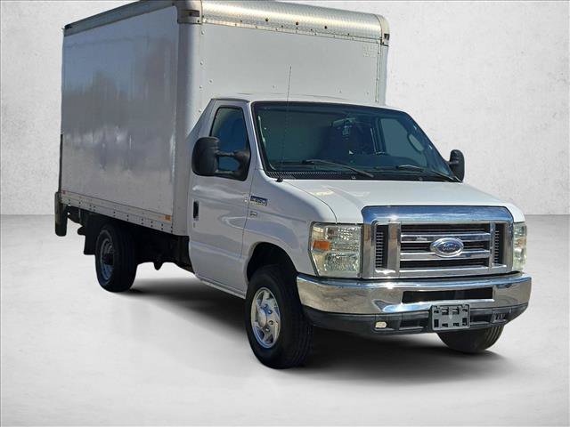 Used 2013 Ford E-350 and Econoline 350 Super Duty RWD image 3