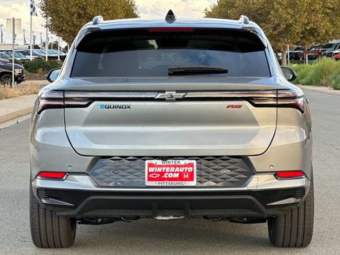 New 2026 Chevrolet Equinox EV RS image 5