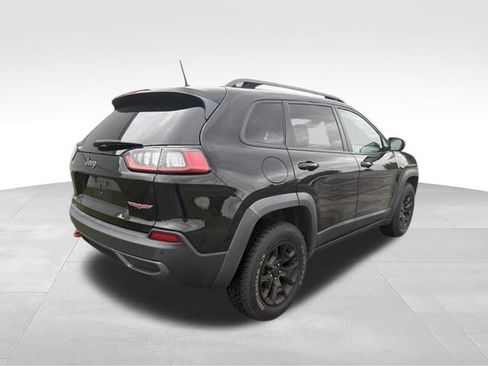 Used 2019 Jeep Cherokee Trailhawk w/ Comfort/Convenience Group AWD/4WD image 18