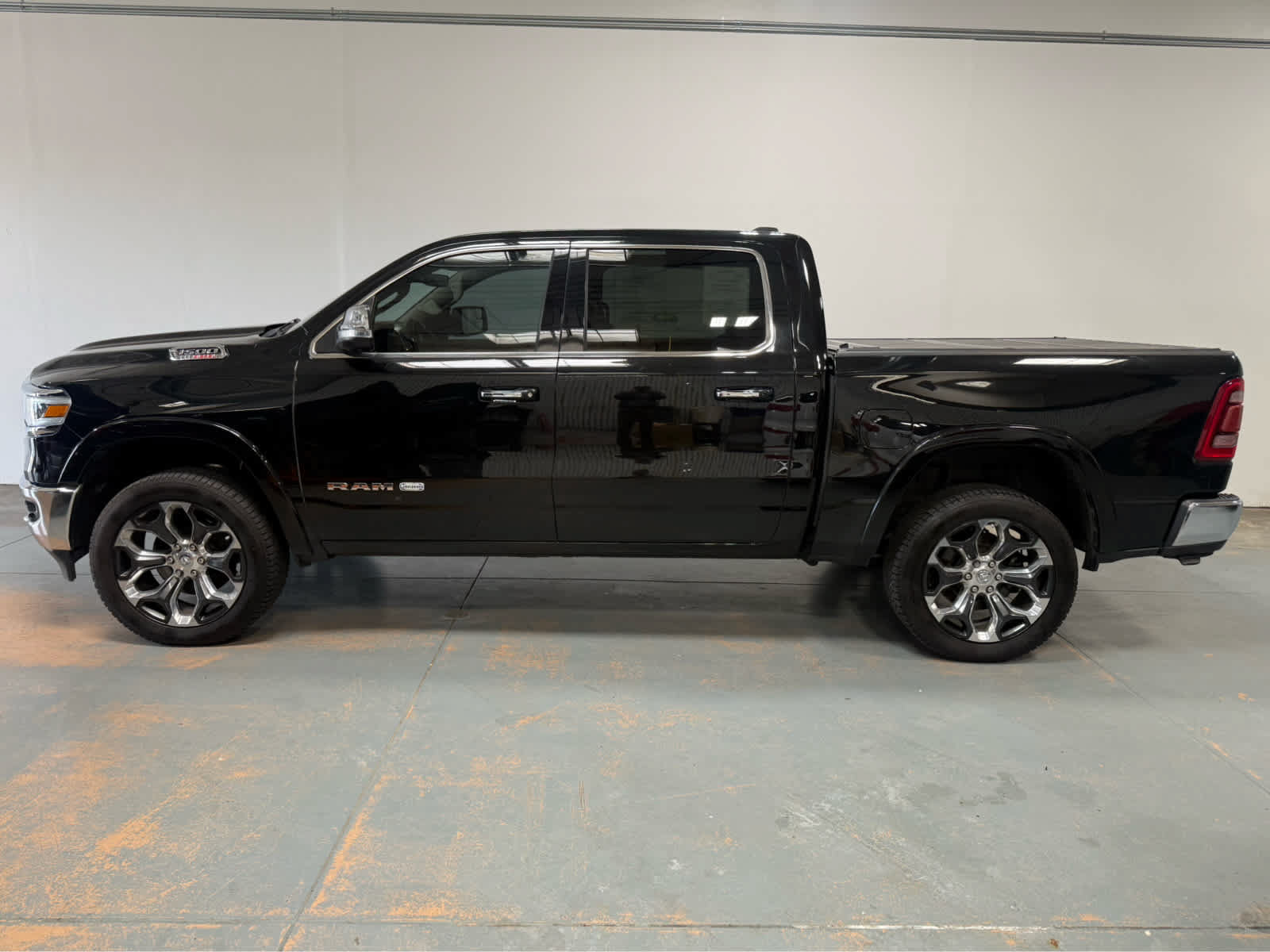 Used 2020 RAM 1500 Longhorn AWD/4WD image 2