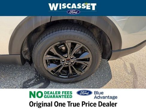 Certified 2022 Ford Explorer XLT w/ Equipment Group 202A image 36