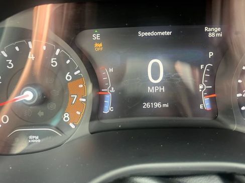 Used 2023 Jeep Compass Latitude AWD/4WD image 16