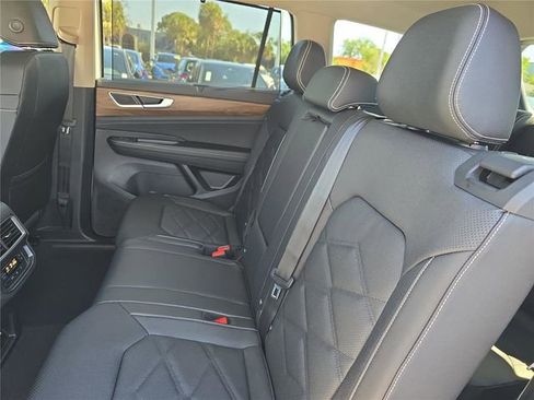 New 2026 Volkswagen Atlas SE FWD image 14