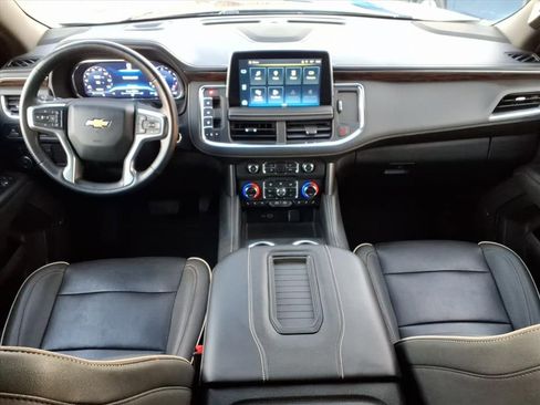 Certified 2023 Chevrolet Suburban Premier image 28