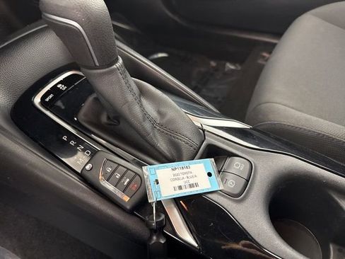 Used 2022 Toyota Corolla SE image 32