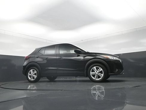 Used 2025 Nissan Kicks Play S FWD image 34