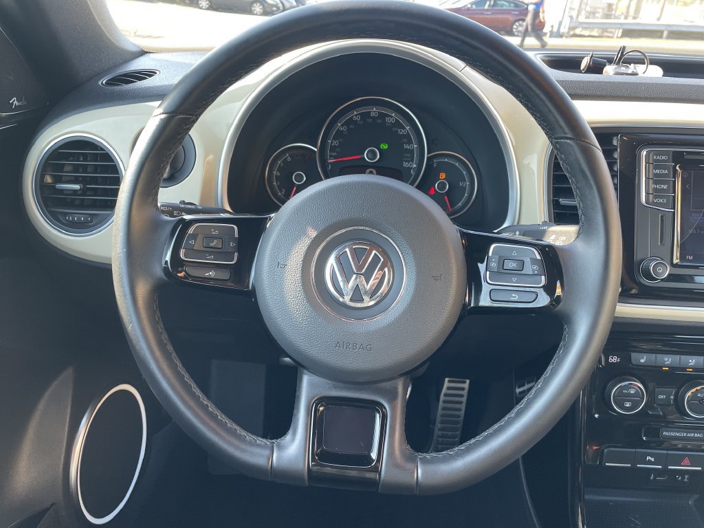 Used 2019 Volkswagen Beetle 2.0T Final Edition SEL FWD image 16